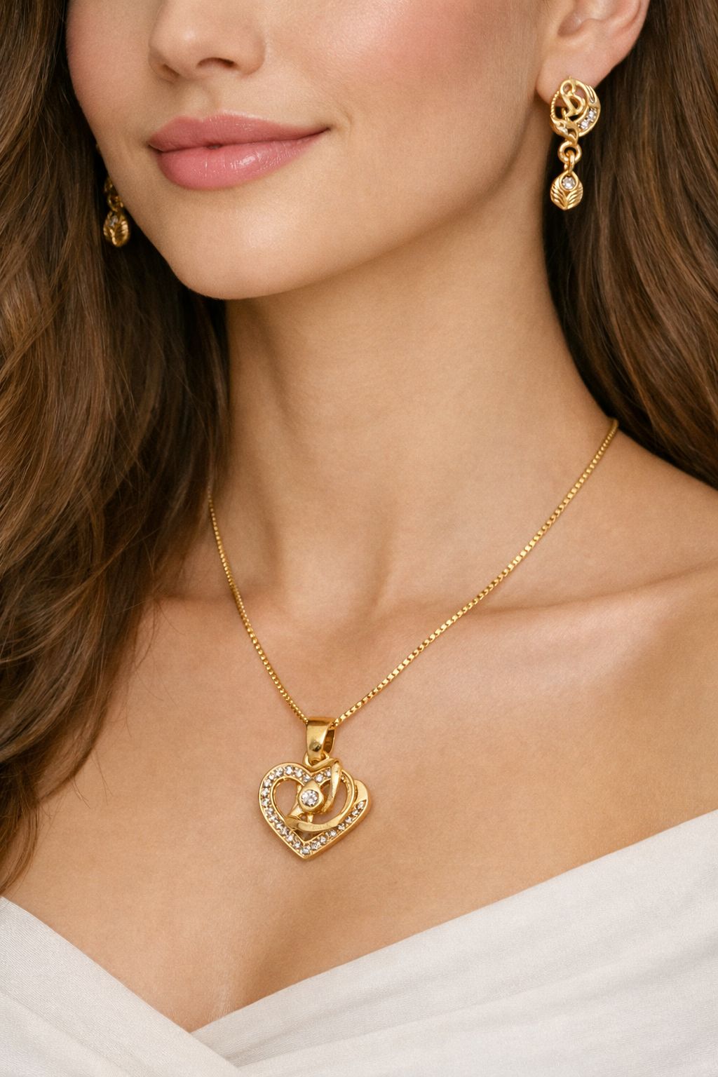 Golden Heart Elegance Necklace & Earring Set